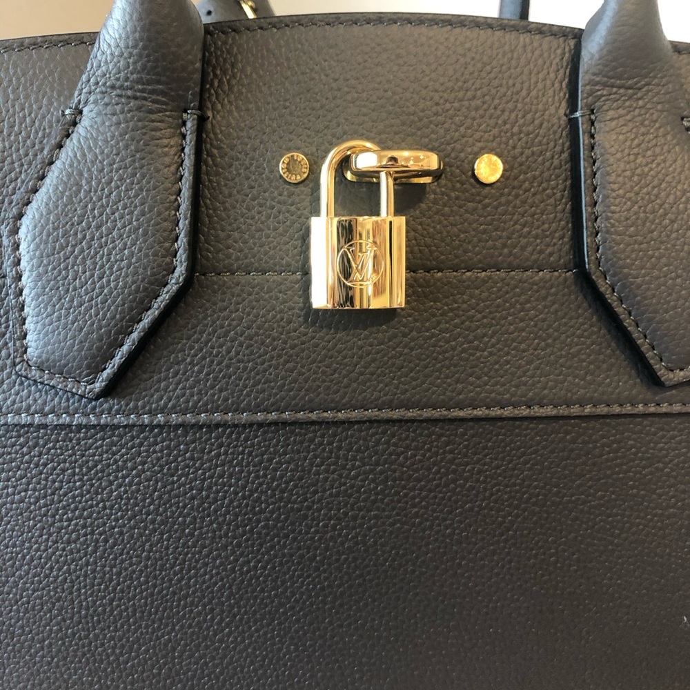 ✨🖤Louis Vuitton Gris City Steamer MM🖤✨ - Picture 12 of 13